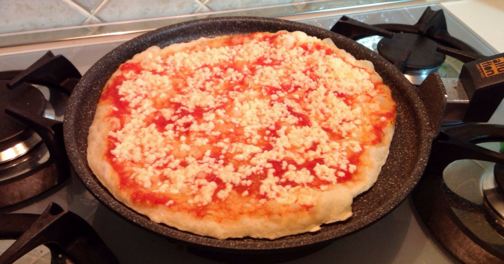 Pizza in padella: 6 passaggi per un risultato da gourmet