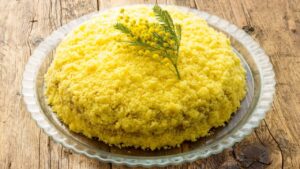 Festa della donna: come preparare la torta mimosa, semplice e deliziosa