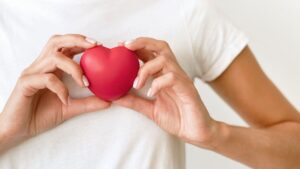 5 Alimenti da evitare per avere un cuore in perfetta salute: i consigli del nutrizionista